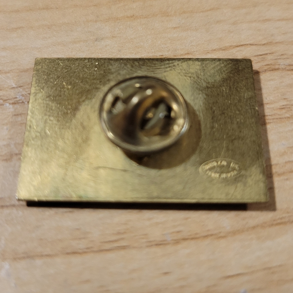Vintage H&R Marlin NEF American Made Guns Pin - Picture 2 of 2